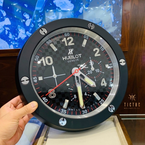 Đồng hồ treo tường Hublot viền thép đường kính 33cm