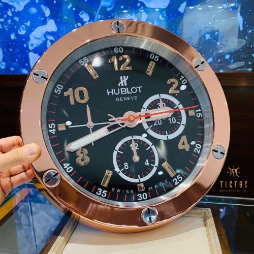 Đồng hồ treo tường Hublot viền vàng đường kính 33cm